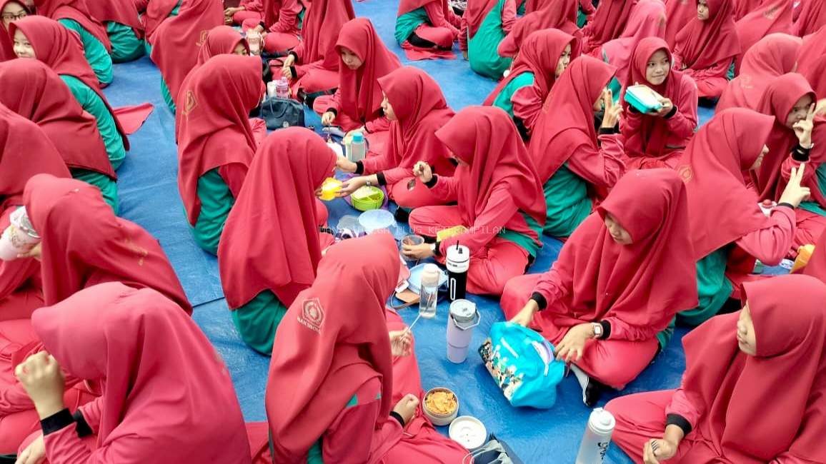 MAN Sibolga Budayakan Sarapan Sehat Bersama